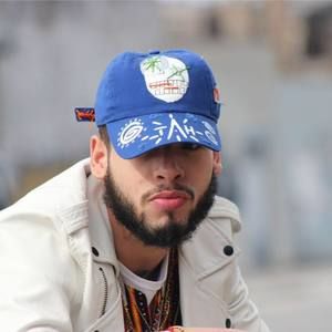 Meet your Posher, Raymond